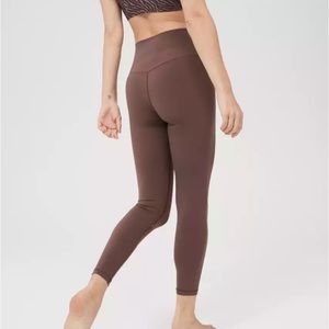 Aerie Offline Real Me 7/8th Hi-Rise Legging in Large